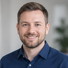 AI-generated sample portrait for the SEO Account Manager layout; not a confirmed employee